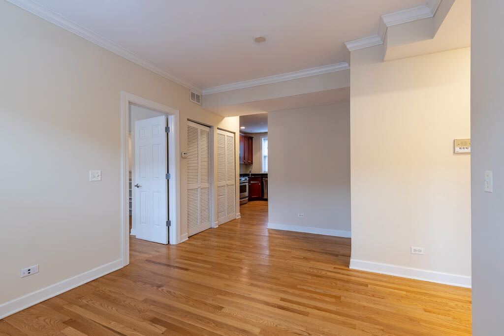 Building Photo - 3242 N Clifton Ave