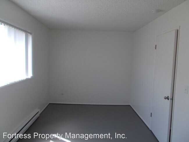 Building Photo - 1808 NE Weidler St