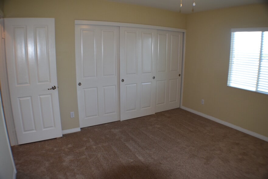Building Photo - 32436 Shadow Canyon Trl