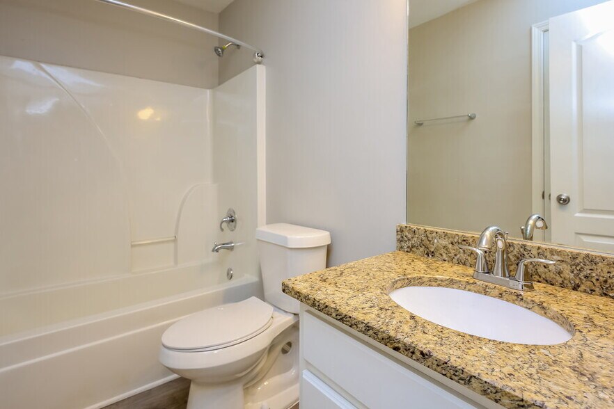 Building Photo - 1521 Lily Valley Dr