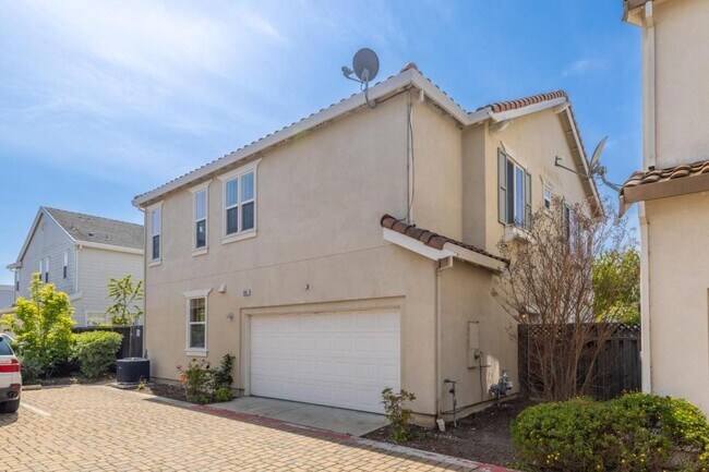 Building Photo - 1642 Welford Cir