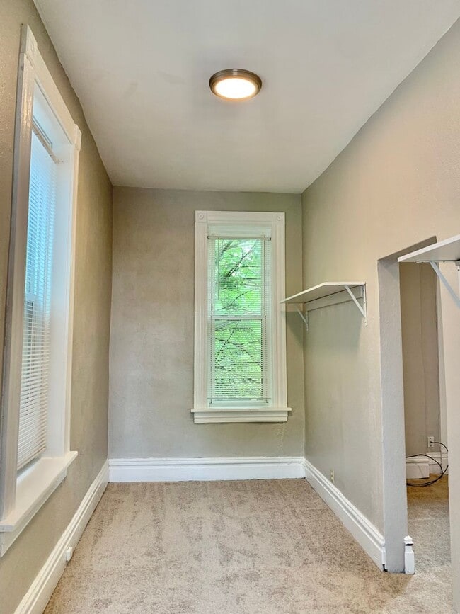 Building Photo - Winnebago Wonder: Spacious Living with Charm & Comfort!