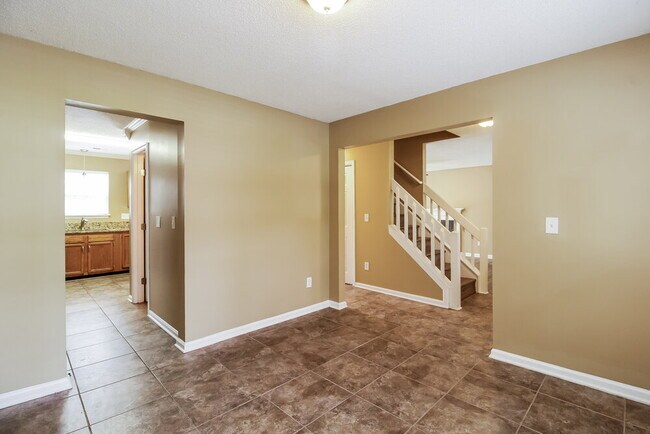 Building Photo - 4108 Sunbury Dr