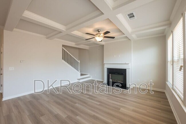 Building Photo - 2928 Cottage Ln