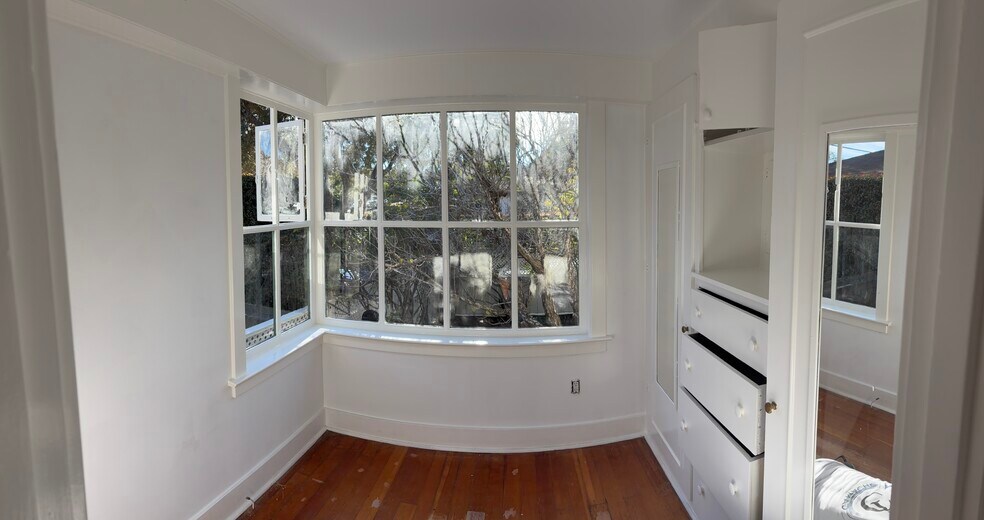 Building Photo - 1226 Olive St