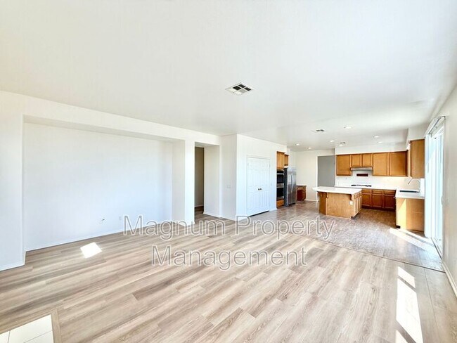Building Photo - 31409 Orchard Ln
