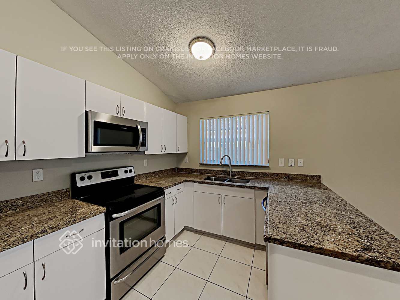 Building Photo - 9155 SW 166th Pl