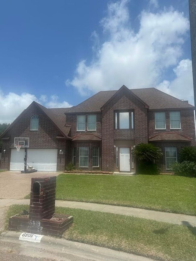 Building Photo - 6901 Windy Cove Cir