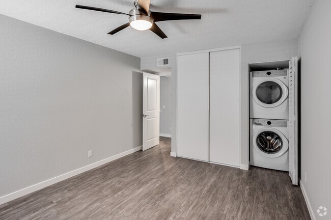 Interior Photo - The 3900 Apartments