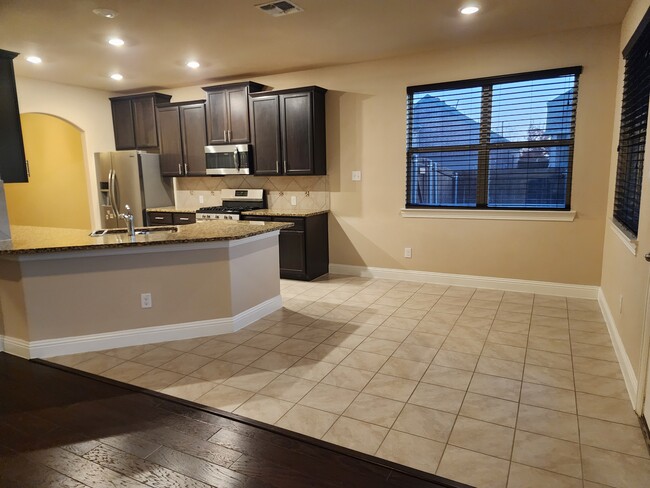 Breakfast nook - 4020 BLESSINGTON DR