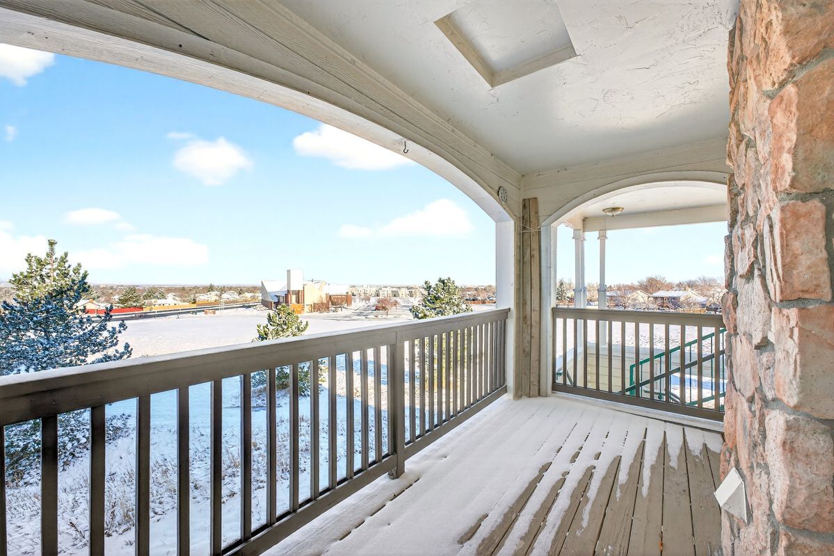 Building Photo - 18929 E Warren Cir