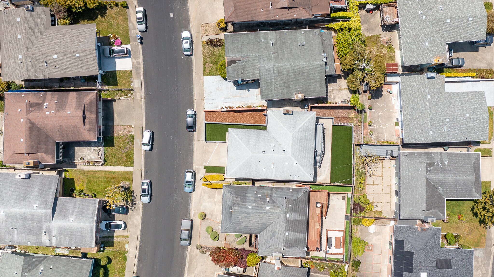 Building Photo - 2480 Ardee Ln