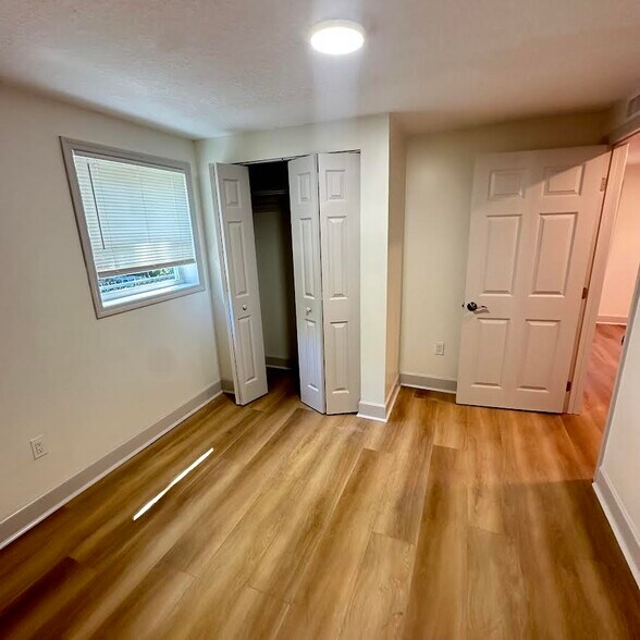 Building Photo - 3540 Oleander St
