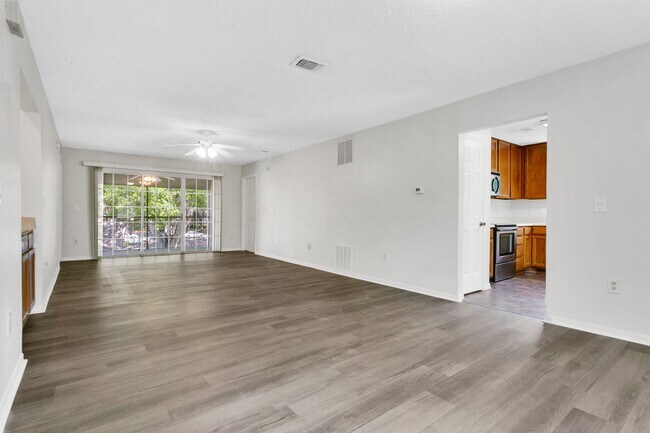 Building Photo - 1311 Clubside Dr