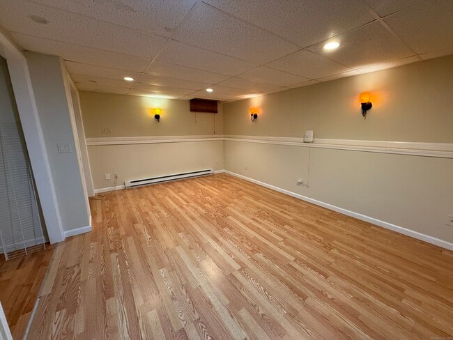 Building Photo - 36 Rock Brook Rd