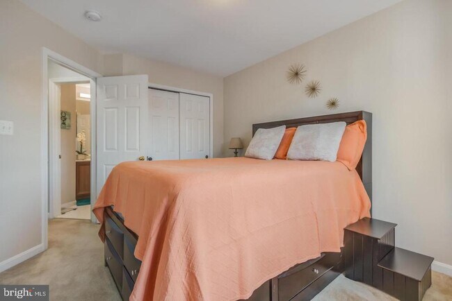 Building Photo - 642 Belmont Bay Dr