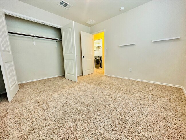 Building Photo - 7317 Highland Bluff Cove