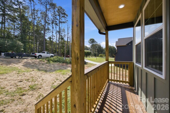 Building Photo - 122 McCarver Rd