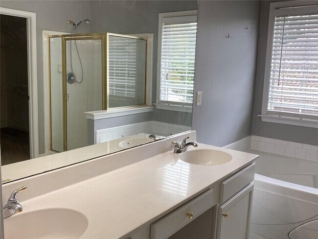Building Photo - 2684 Rocky Knoll Ct