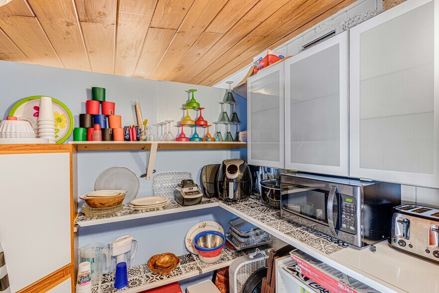 Building Photo - 28 S Ocean Breeze