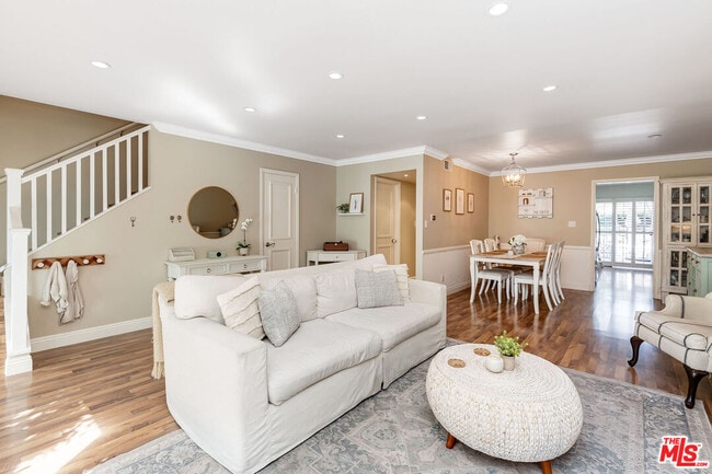 Building Photo - 4443 Saugus Ave