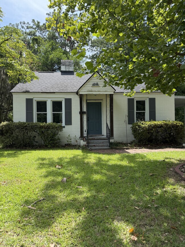Building Photo - 114 Palm Ave