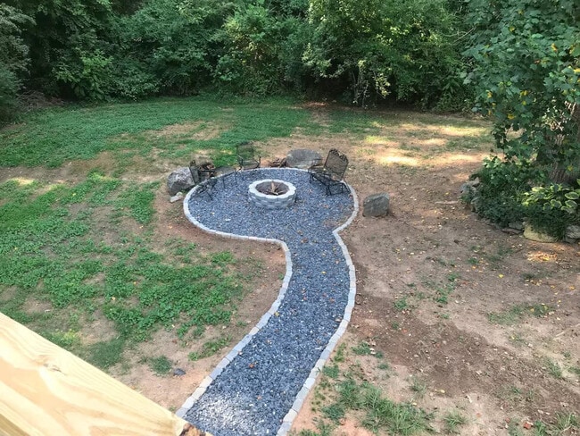 Building Photo - 305 Red Bird Way