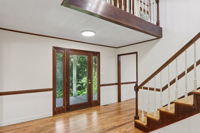 Building Photo - 5 Timothy Ln