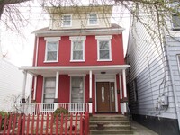 Building Photo - 1020 Ferry St