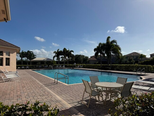 Building Photo - 3318 Burlington Pl SW