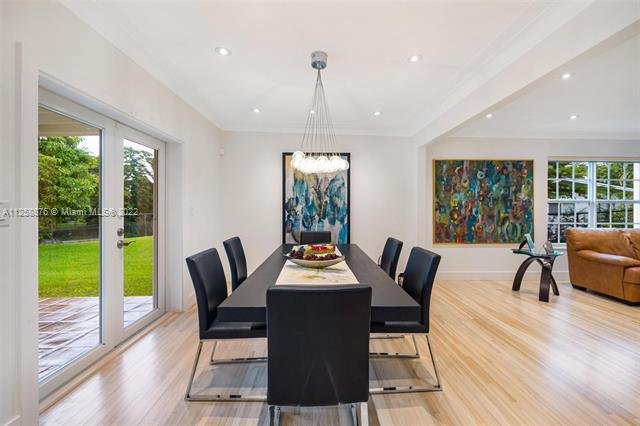 Building Photo - 11401 SW 72nd Plz