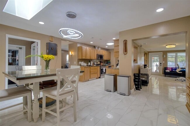 Building Photo - 2315 Minneola Rd