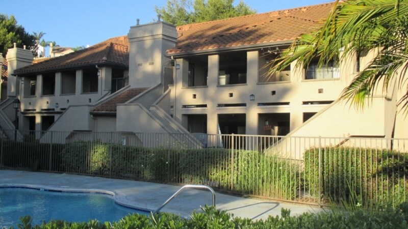 Building Photo - 1068 Calle Del Cerro
