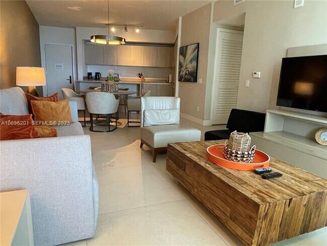 Building Photo - 4111 S Ocean Dr