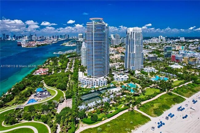 Building Photo - 100 South Pointe Dr