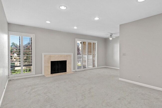 Building Photo - 914 Beach Park Blvd