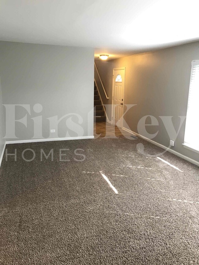 Building Photo - 17621 Grandview Dr