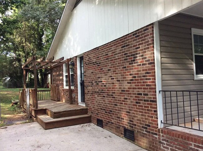 Building Photo - Charming 3-Bedroom Home in North Raleigh – Available Now!