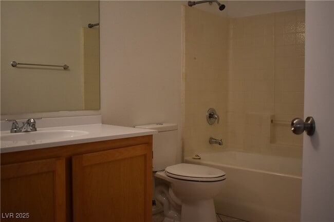 Building Photo - 4555 E Sahara Ave