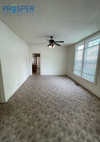 Building Photo - HU226X