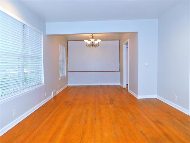 Building Photo - 1217 Clover Ln