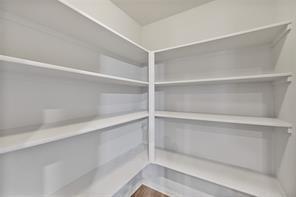 Building Photo - 300 Kelvington Dr