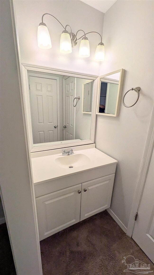 Building Photo - 3041 Belle Meade Dr