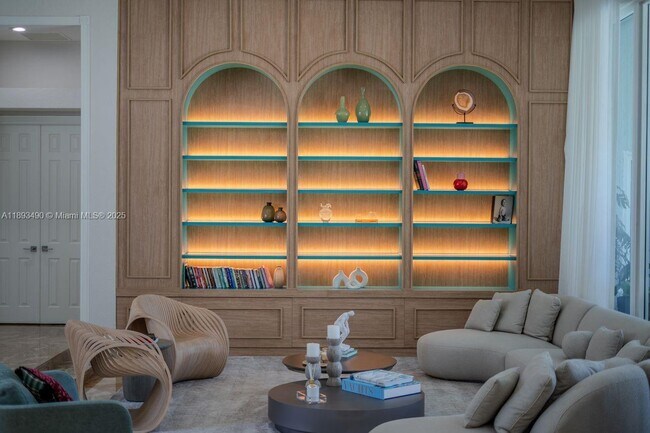 Building Photo - 2493 Poinciana Dr