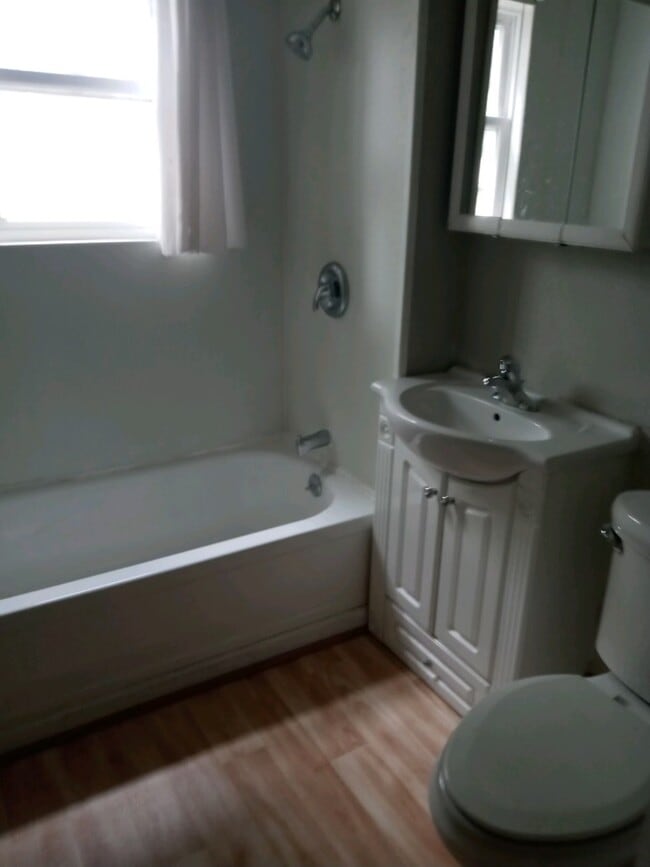 Building Photo - 440 W Cook St