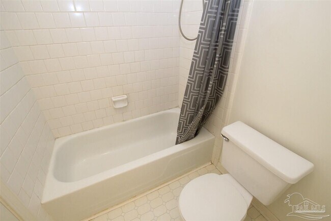 Building Photo - 6322 Harvard Ct