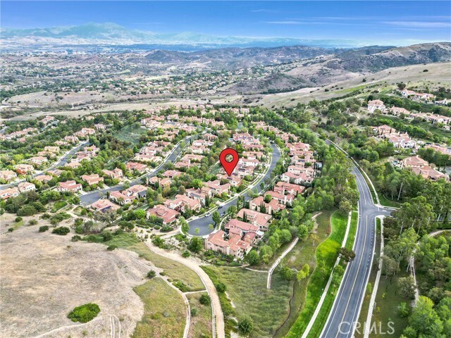 Building Photo - 31 Cezanne