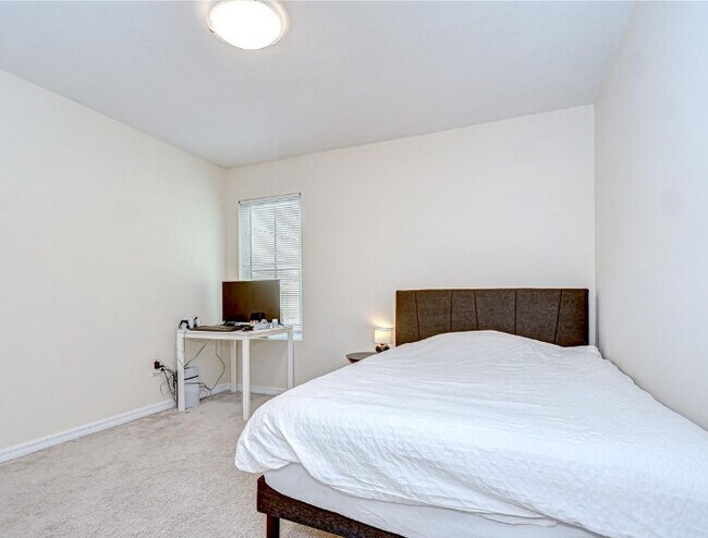 Building Photo - 10822 Verawood Dr