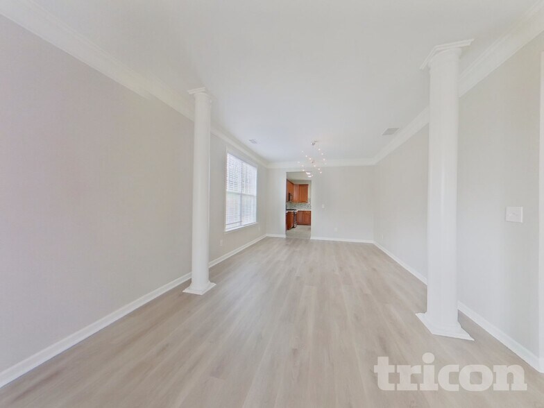 Building Photo - 482 Rutlidge Park Ln