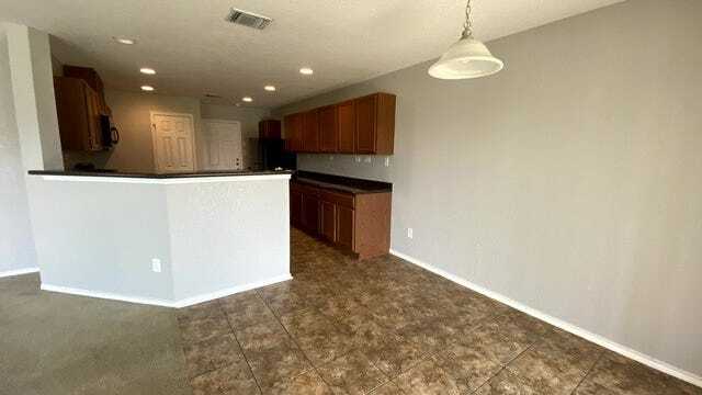 Building Photo - 2334 Cats Paw View